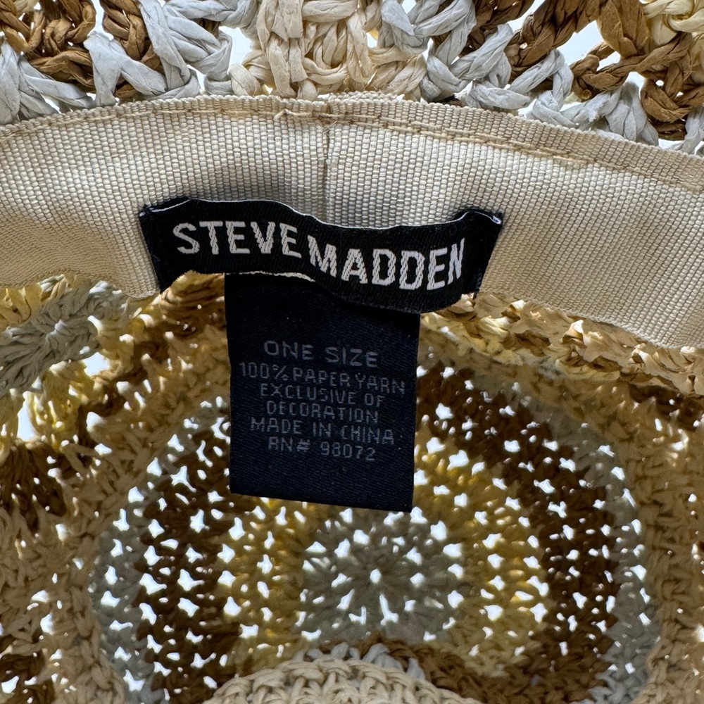 Steve Madden Crochet Hat in Beige and Brown - Picture 4 of 4
